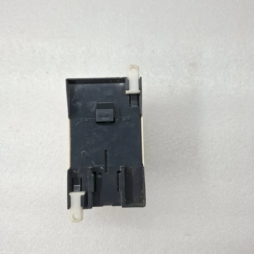 SCHNEIDER ELECTRIC ABL8MEM24012 MODULE 100-240VAC For Parts ABL8MEM24012
